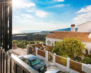 Vista exterior de Apartament en venda en Nerja amb Calefacció