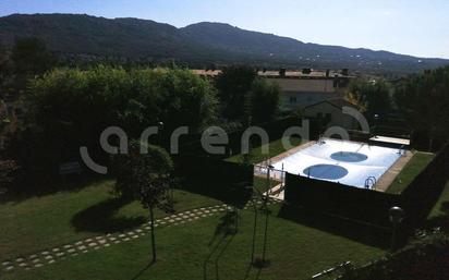 Jardí de Casa o xalet de lloguer en Moralzarzal amb Terrassa i Piscina comunitària