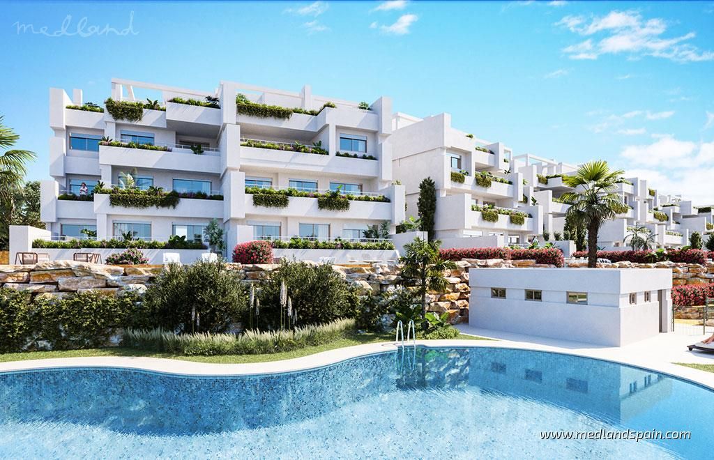 Apartment for sale in Estepona Golf