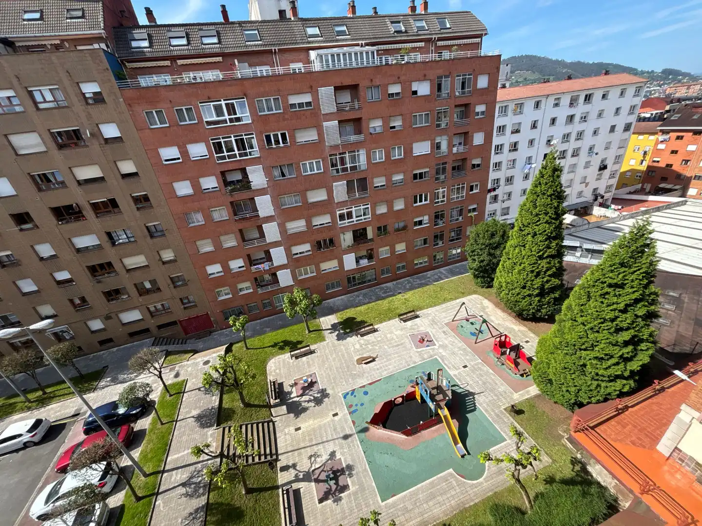 Vista exterior de Piso de alquiler en Oviedo  con Calefacción, Parquet y Amueblado