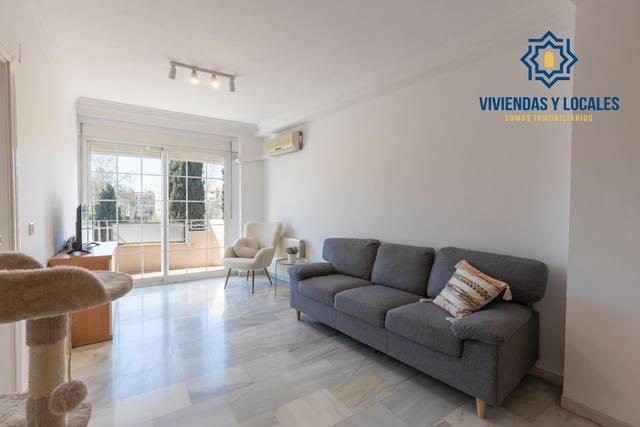 Piso en Venta en Angustias - Chana - Encina