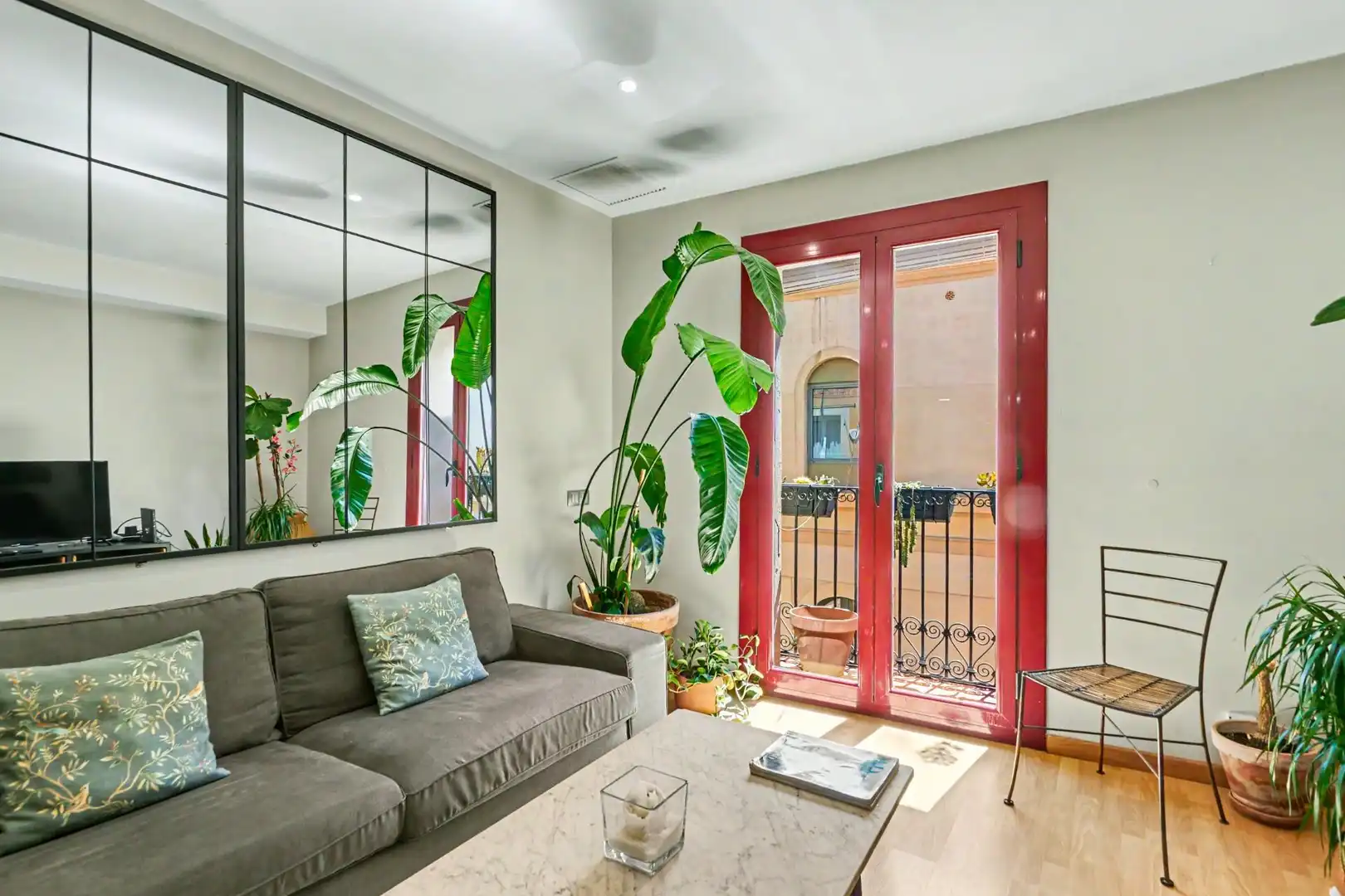 Living room of Flat for sale in Barcelona  with Air Conditioner, Heating and Parquet flooring