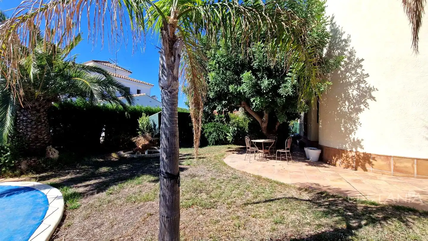 Jardí de Casa o xalet de lloguer en Náquera