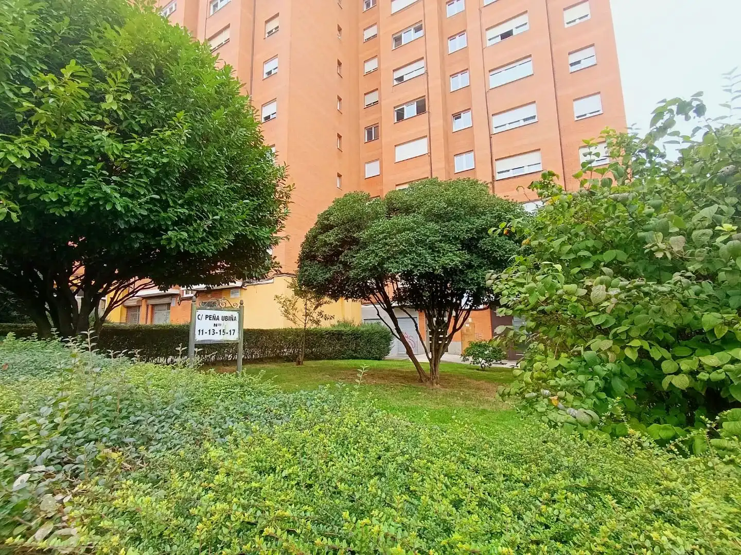 Vista exterior de Piso en venta en Gijón 