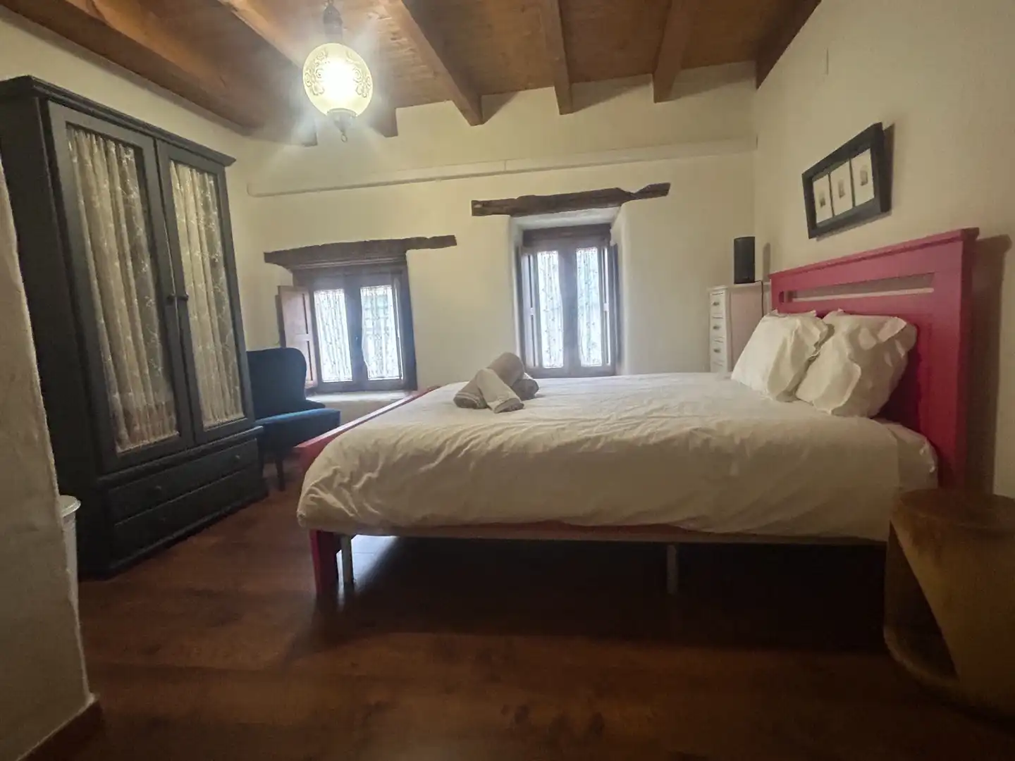 Dormitori de Casa adosada en venda en Bahabón amb Aire condicionat, Calefacció i Moblat