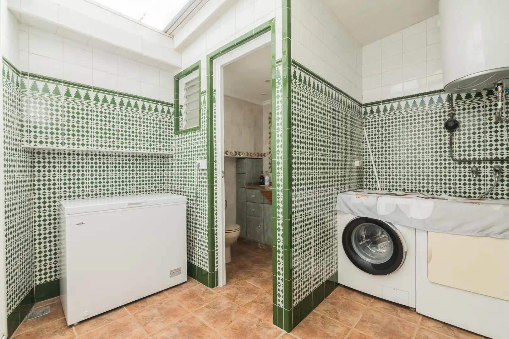 Bathroom of Detached homes for sale in Elche / Elx  with Air Conditioner, Heating and Private garden