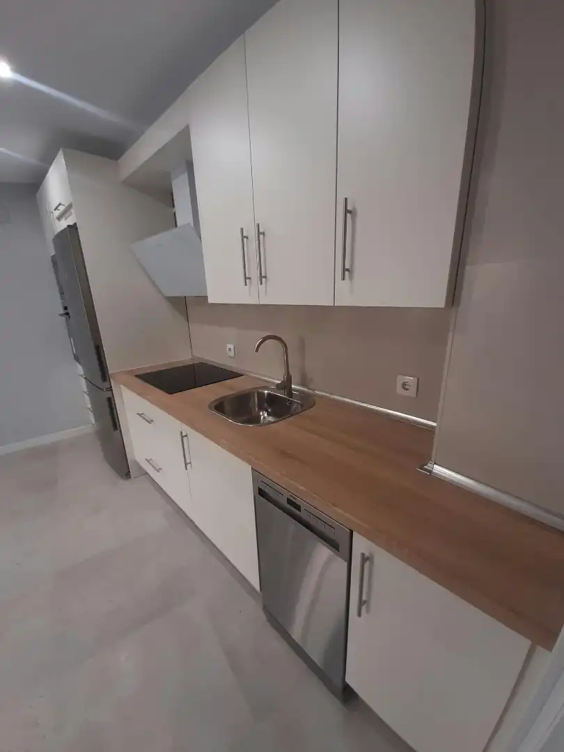 Cuina de Pis de lloguer en Úbeda amb Aire condicionat, Calefacció i Balcó