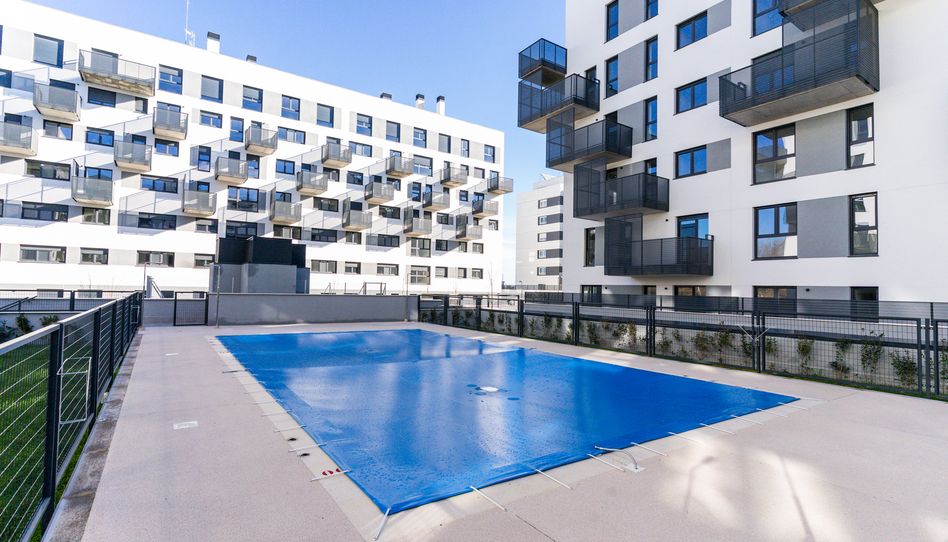 Photo 1 of Flat for rent in Calle Tolerancia, El Cañaveral, Madrid