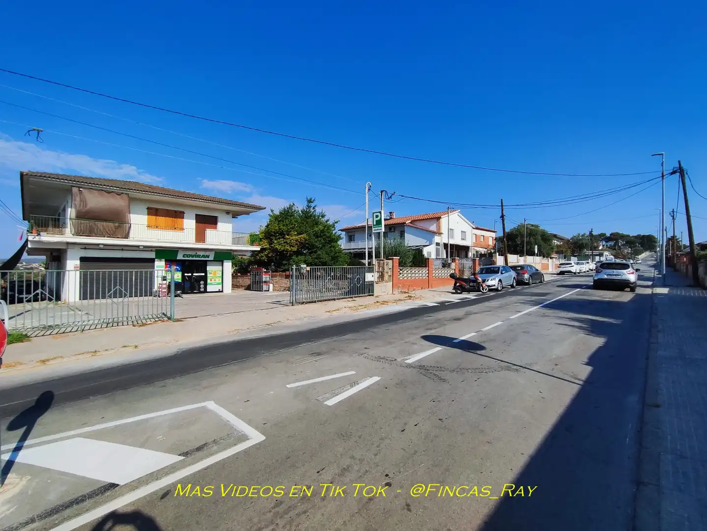 Vista exterior de Local en venda en Lliçà d'Amunt amb Alarma