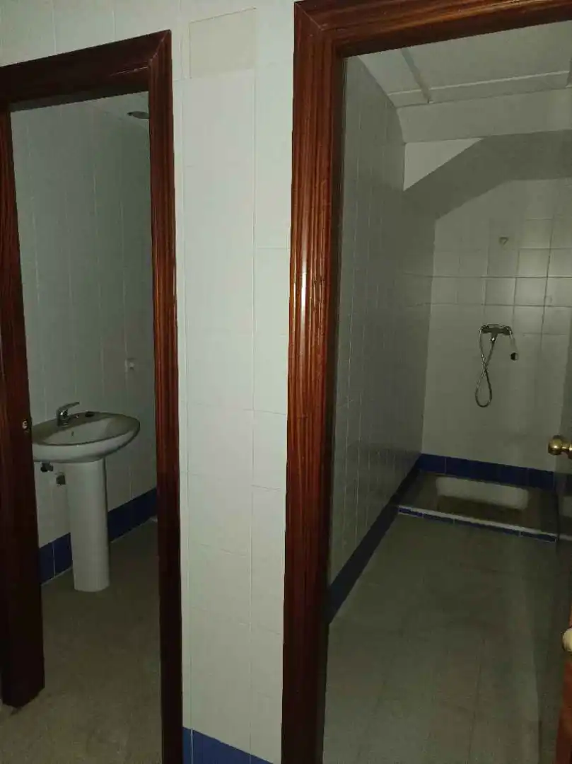 Baño de Nave industrial en venta en Córdoba con Alarma