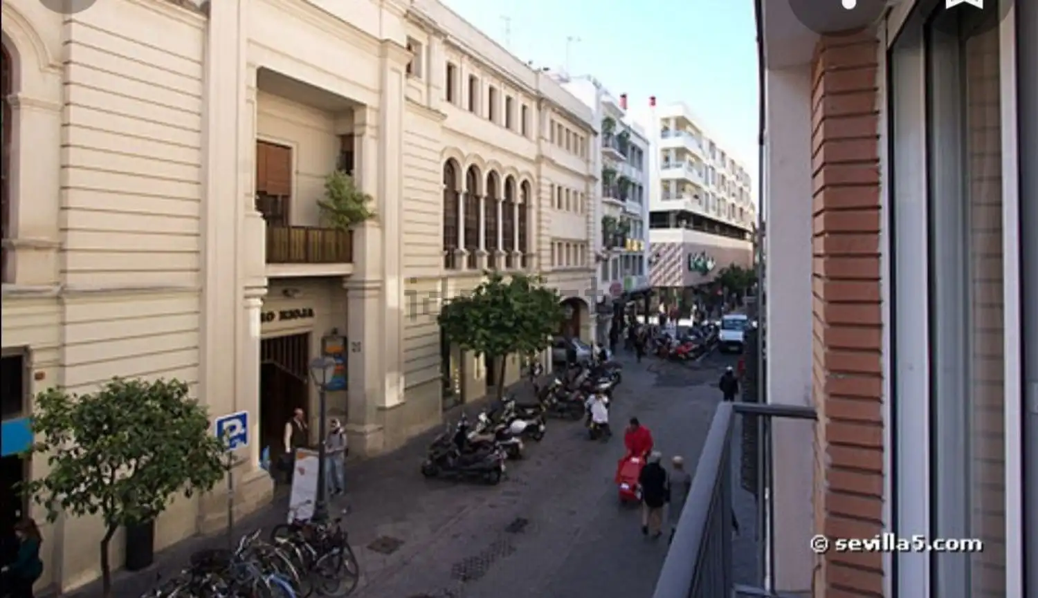 Vista exterior de Àtic en venda en Sevilla amb Moblat