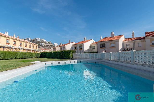 Casa-chalet en Venta en Salobreña Costa