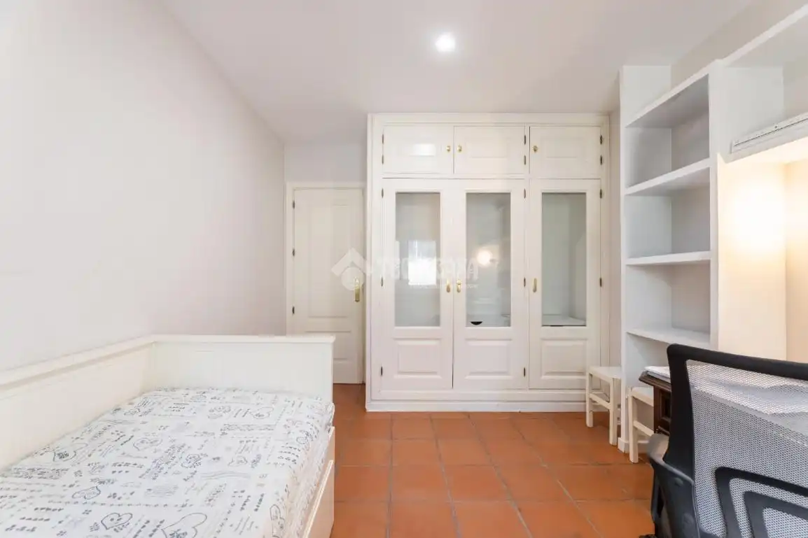 Dormitori de Casa o xalet en venda en Torrelodones amb Calefacció, Jardí privat i Terrassa
