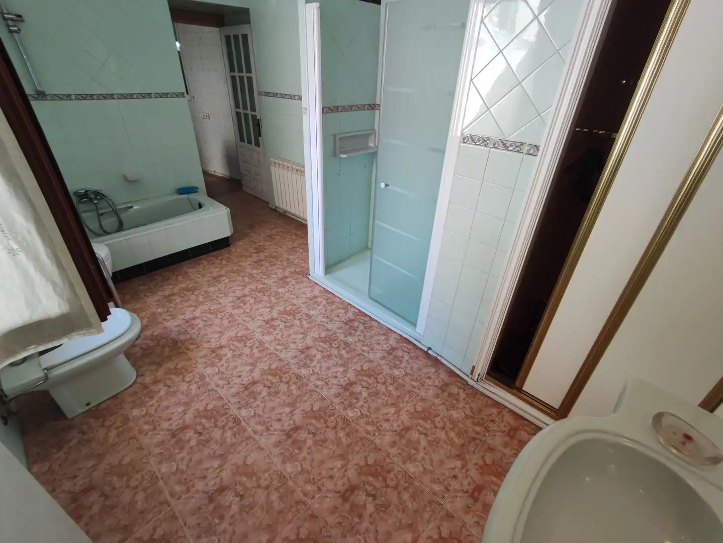 Baño de Finca rústica en venta en Villarramiel con Calefacción, Terraza y Trastero