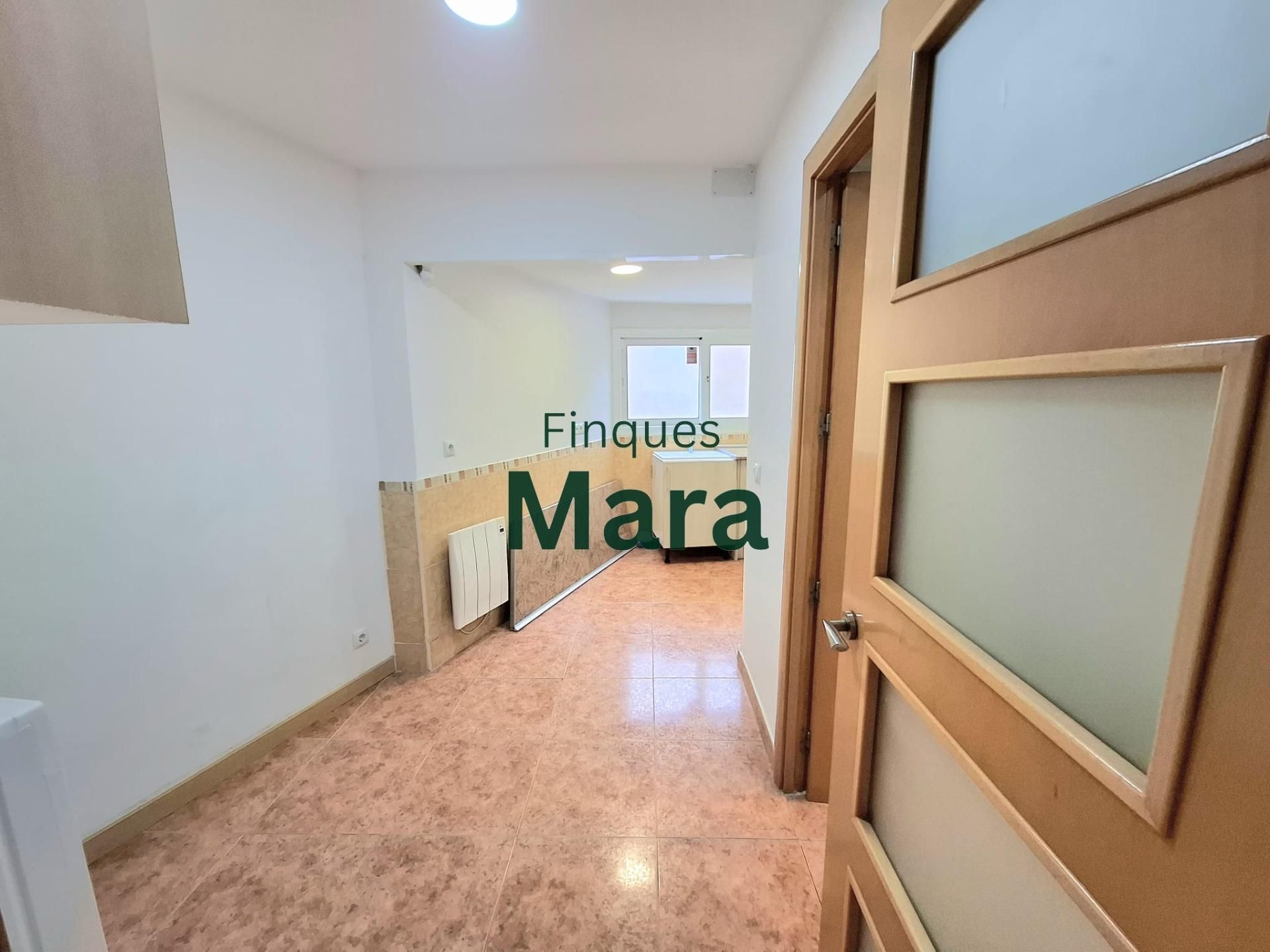 Piso en venta en Sant Boi de Llobregat con Aire acondicionado, Balcón y Alarma