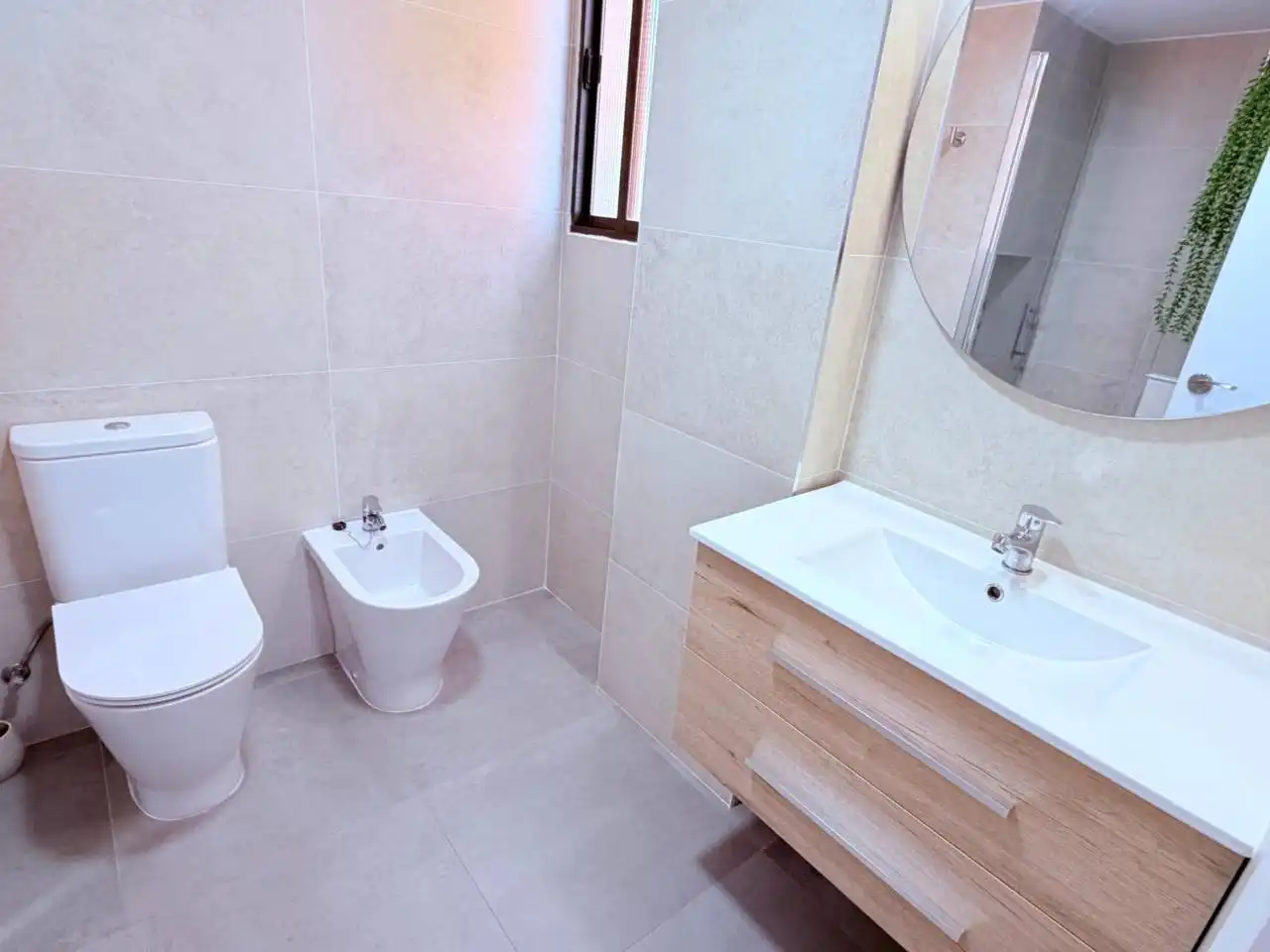 Bathroom of Apartments for sale in Almuñécar  with Air Conditioner and Terrace