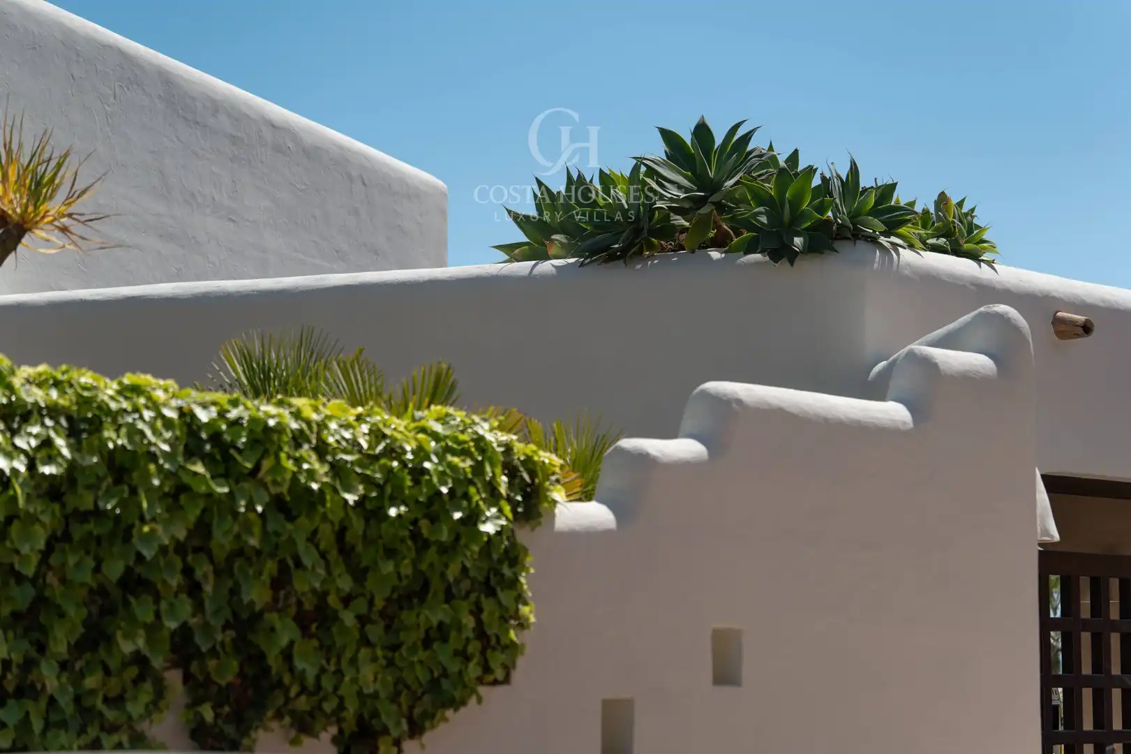 Vista exterior de Casa o xalet en venda en Moraira amb Aire condicionat, Calefacció i Jardí privat