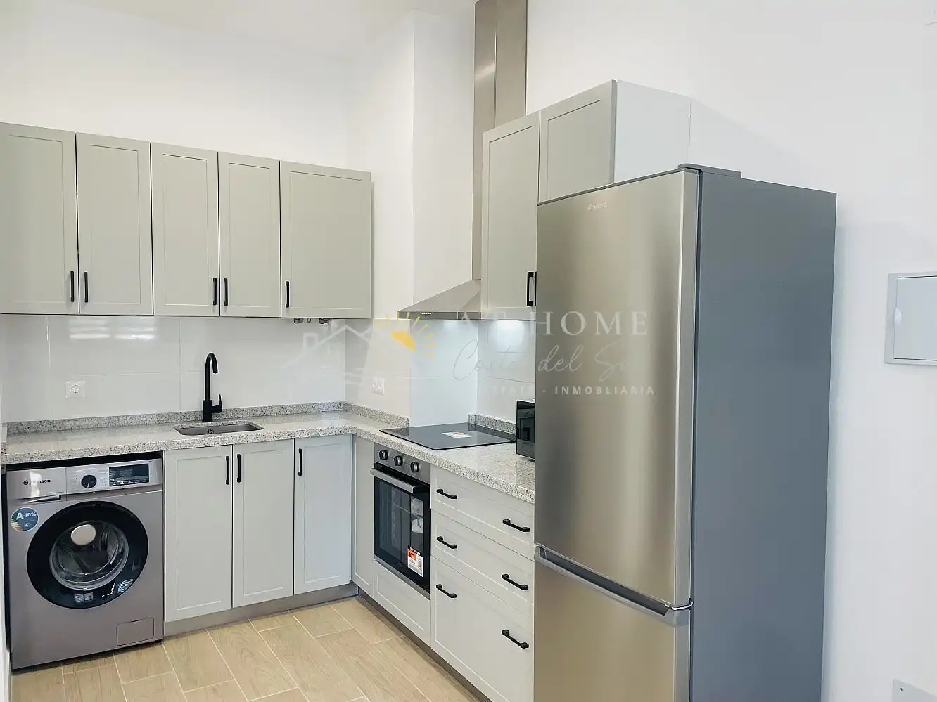 Cuina de Apartament en venda en Torrox amb Terrassa i Forn