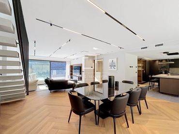 Penthouse with balcony for sale in Centro