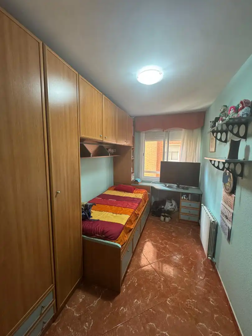 Bedroom of Flat for sale in Salut - Lloreda