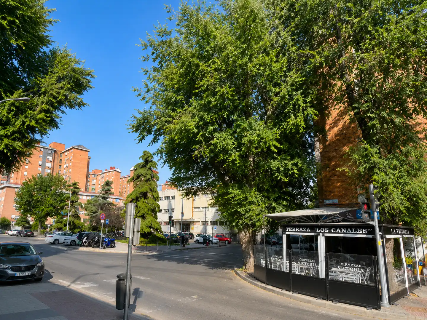 Vista exterior de Dúplex en venta en Madrid con Aire acondicionado, Calefacción y Jardín privado