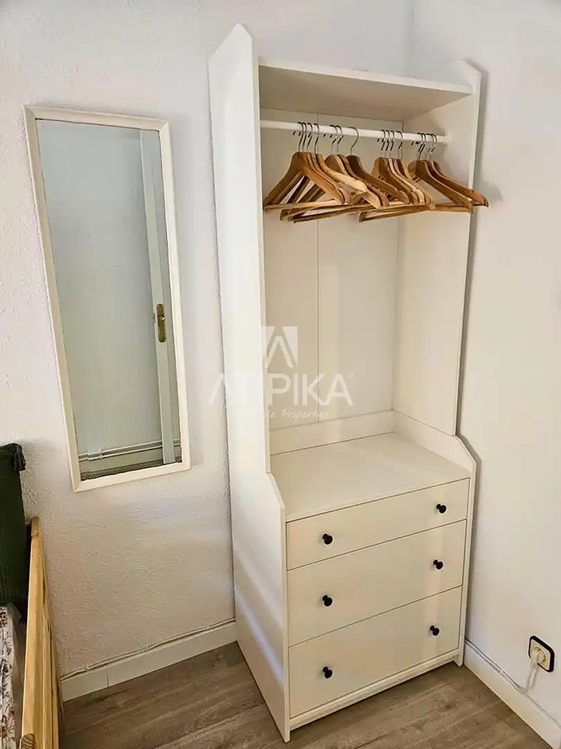 Dormitori de Pis de lloguer en Barcelona amb Aire condicionat, Calefacció i Parquet