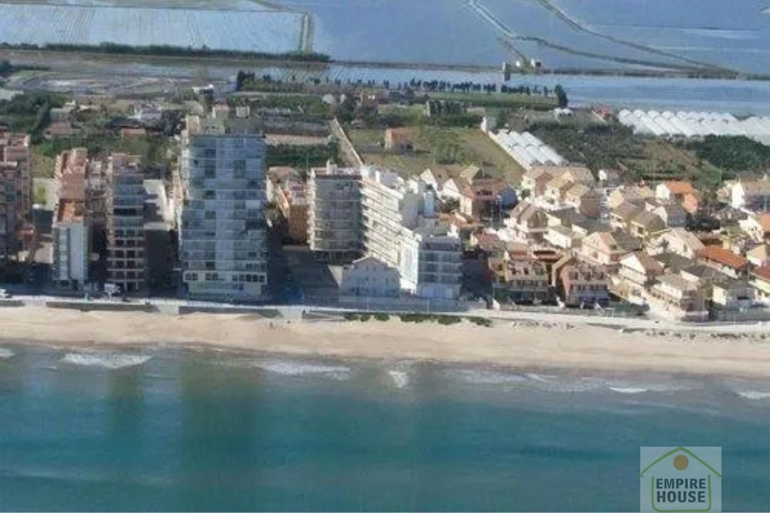Apartment to rent in Les Palmeres