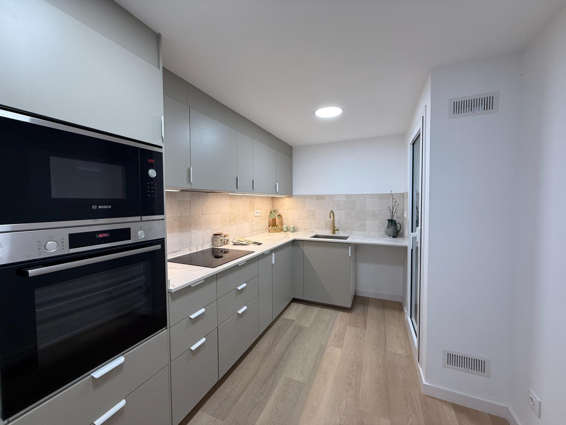 Kitchen of Flat for sale in Sabadell  with Air Conditioner, Parquet flooring and Terrace