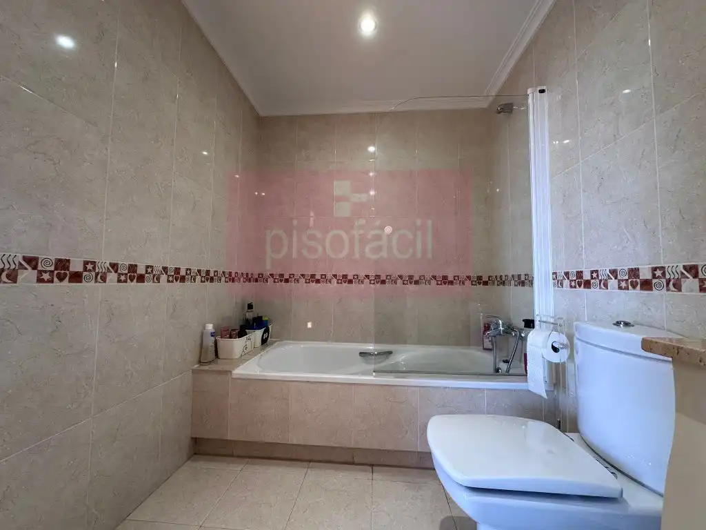 Dúplex amb ascensor en venda a Recatelo - O Carme, imagen 40
