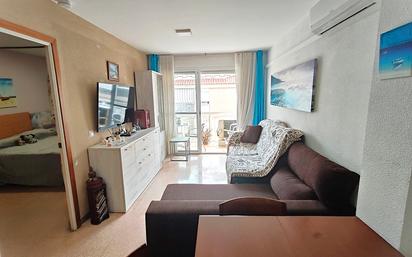 Living room of Flat for sale in Pineda de Mar  with Air Conditioner and Balcony