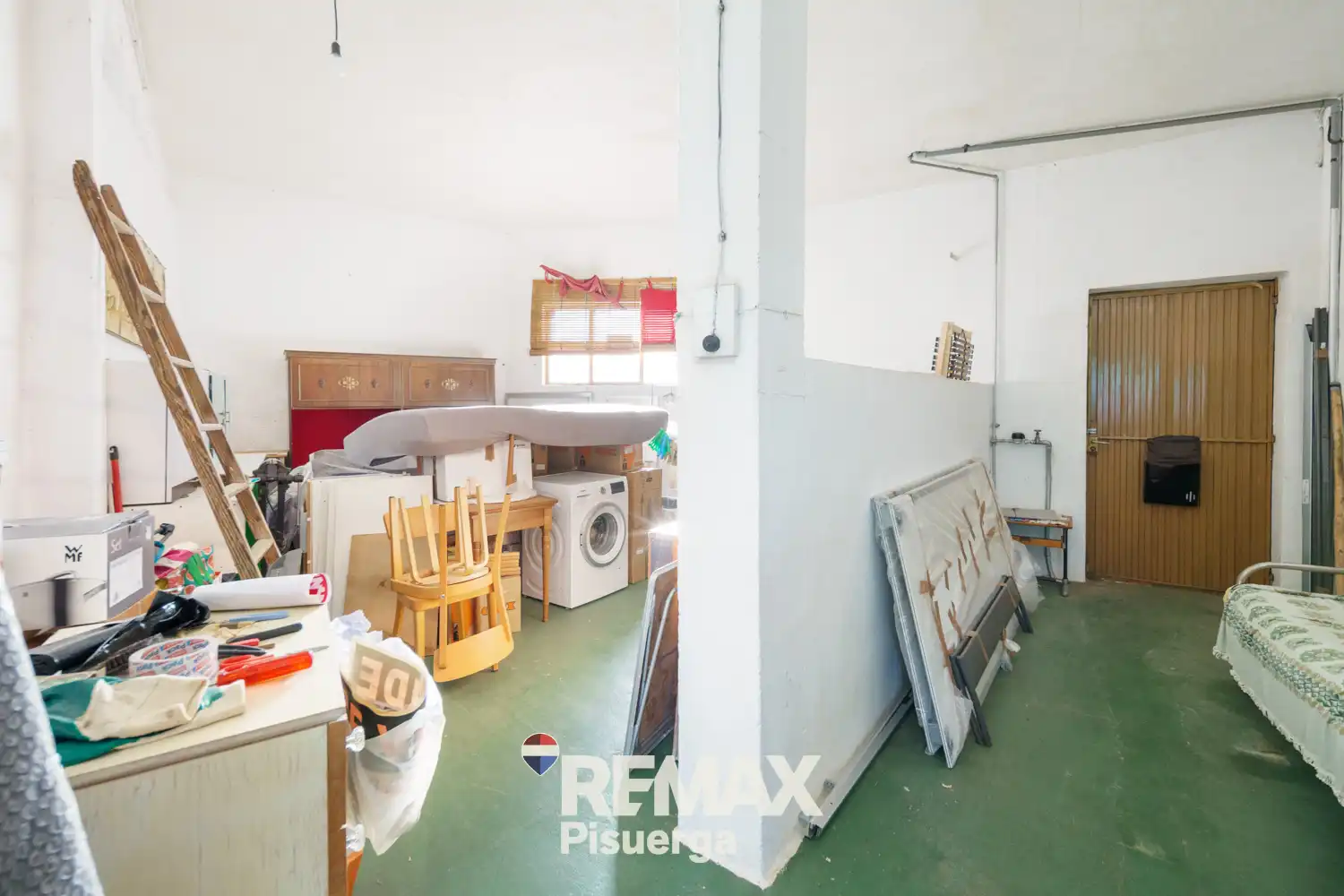 Casa o xalet en venda en Venta de Baños amb Jardí privat, Terrassa i Traster