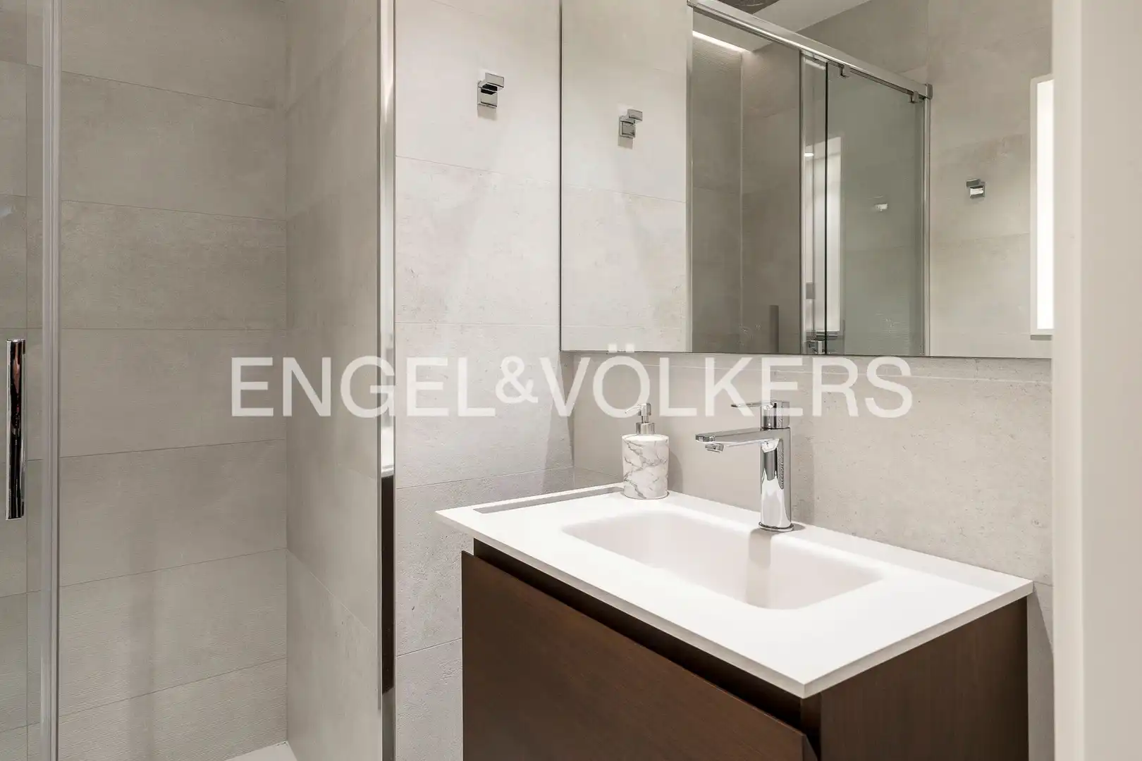 Piso con terraza en venta en Carrer d'Enric Granados, imagen 38