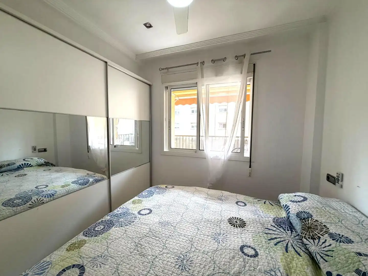 Habitación de Apartamento en venta en Salou con Aire acondicionado y Terraza
