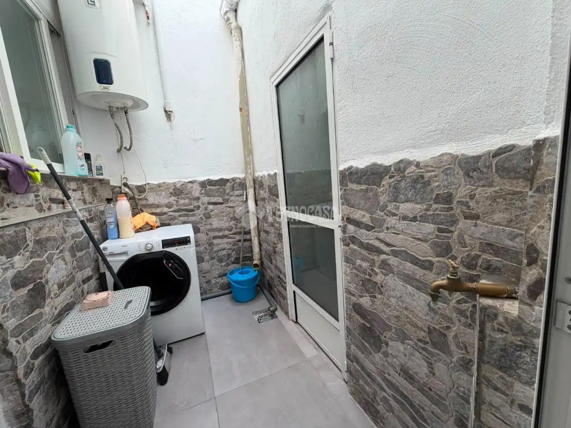 Casa adosada en venta en Torredonjimeno