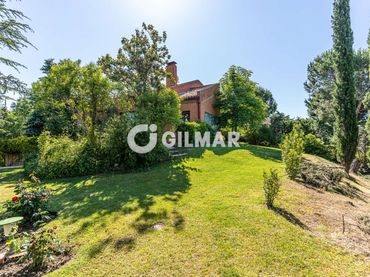 Detached house with garden for sale in Molino de la Hoz
