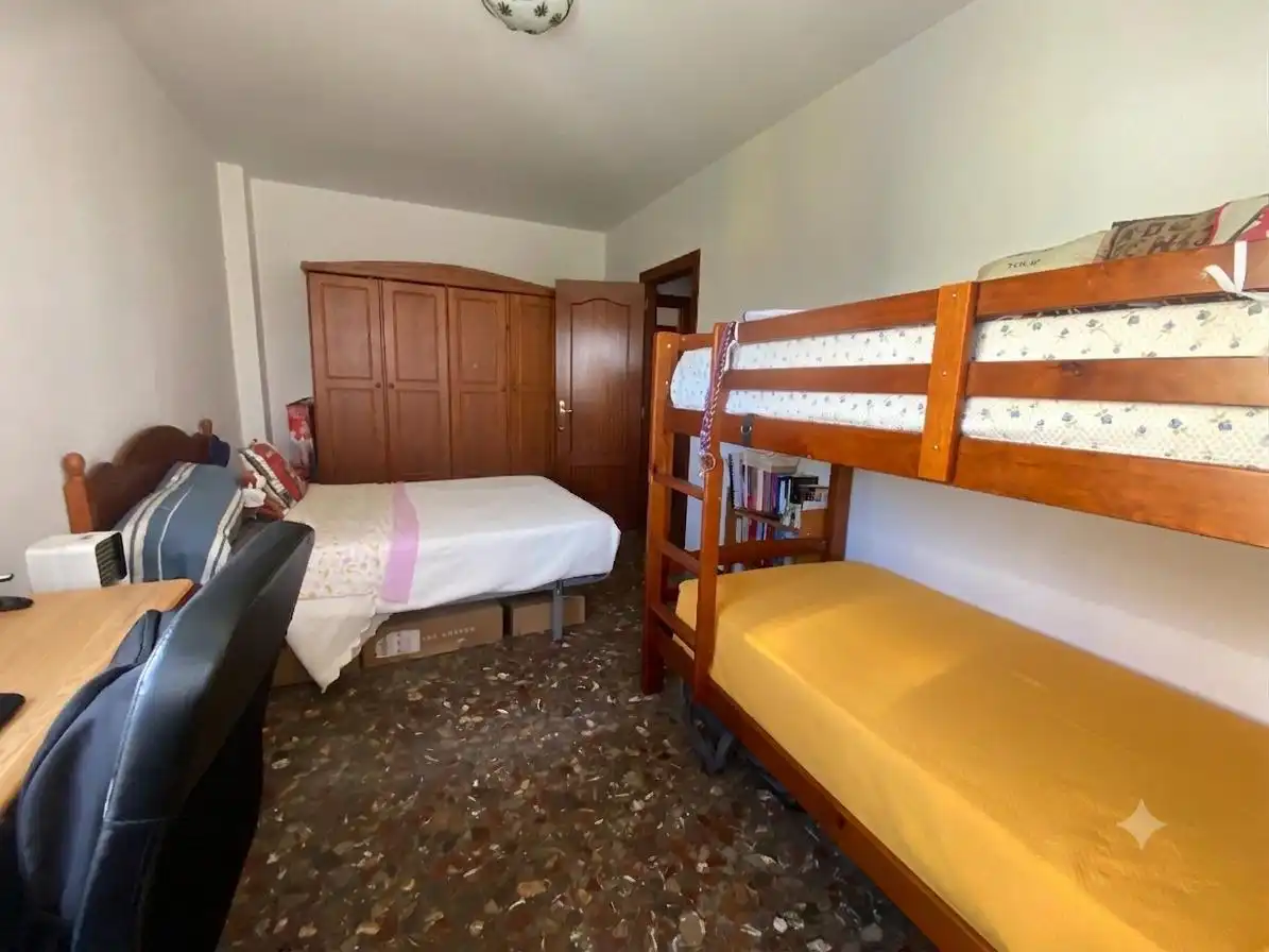 Habitación de Piso en venta en Churriana de la Vega con Aire acondicionado