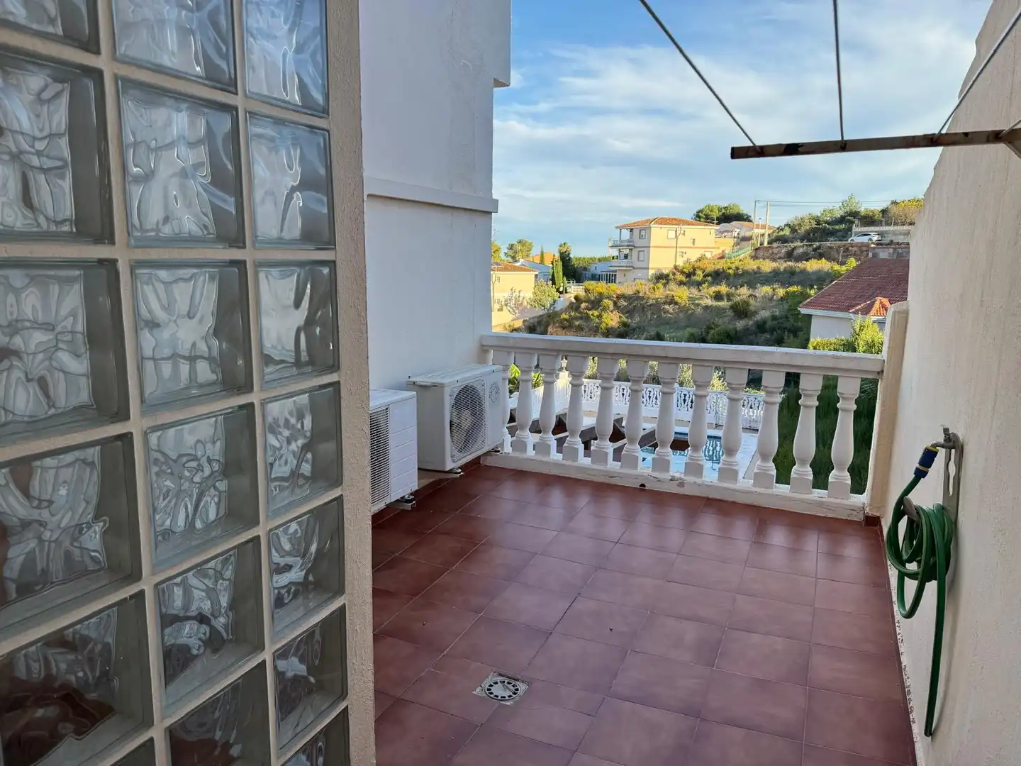 Terrassa de Casa o xalet en venda en Chiva amb Aire condicionat, Calefacció i Jardí privat