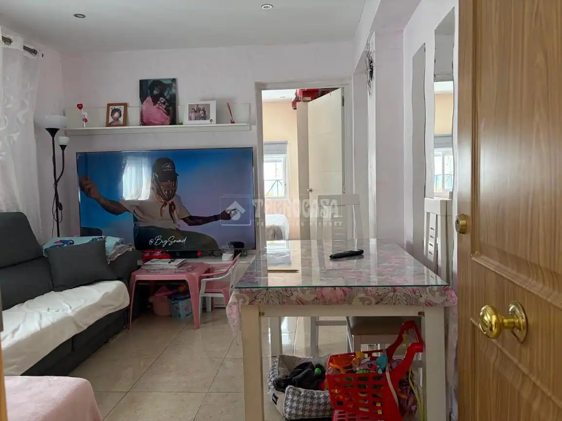 Living room of Flat for sale in Sevilla