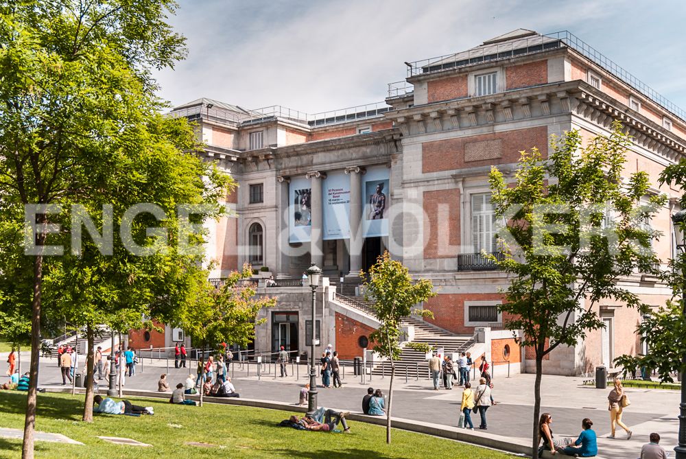 Vista exterior de Apartament en venda en  Madrid Capital amb Aire condicionat, Calefacció i Balcó