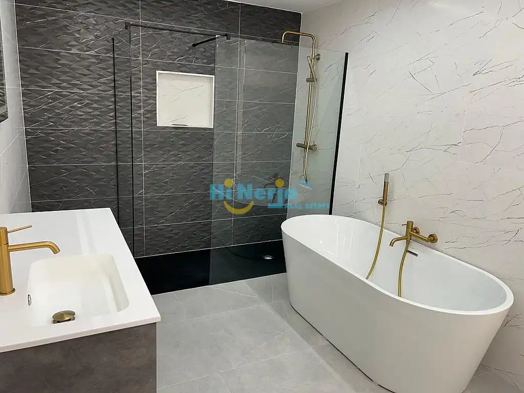 Bathroom of Houses for rent in Nerja  with Terrace, Swimming Pool and Furnished