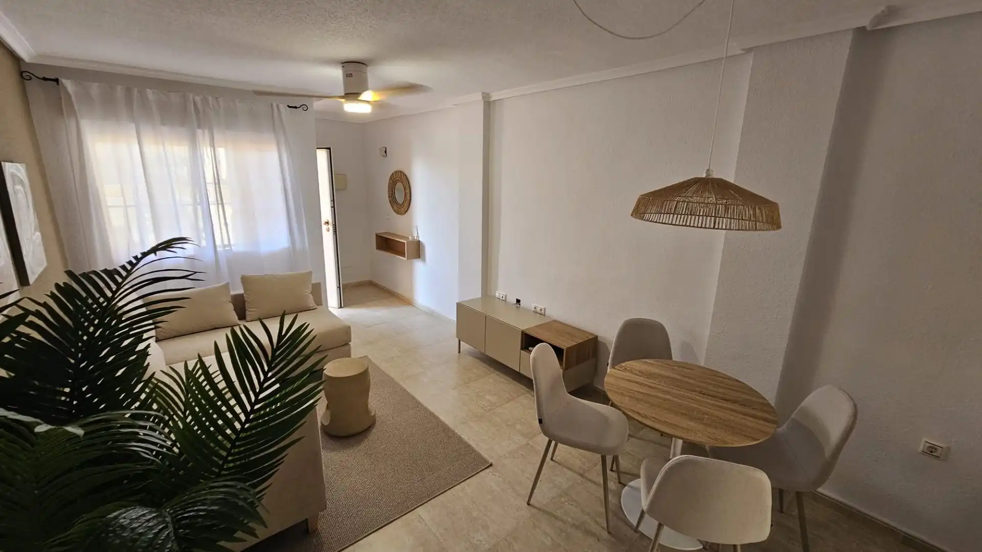 Wohnzimmer von Haus oder Chalet zur Miete in Orihuela mit Klimaanlage, Heizung und Möbliert