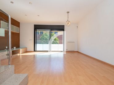 Reihenhaus mit Garten zur Miete in LA RIBA