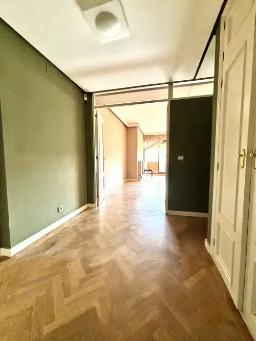 Flat for rent in Madrid  with Heating, Parquet flooring and Terrace