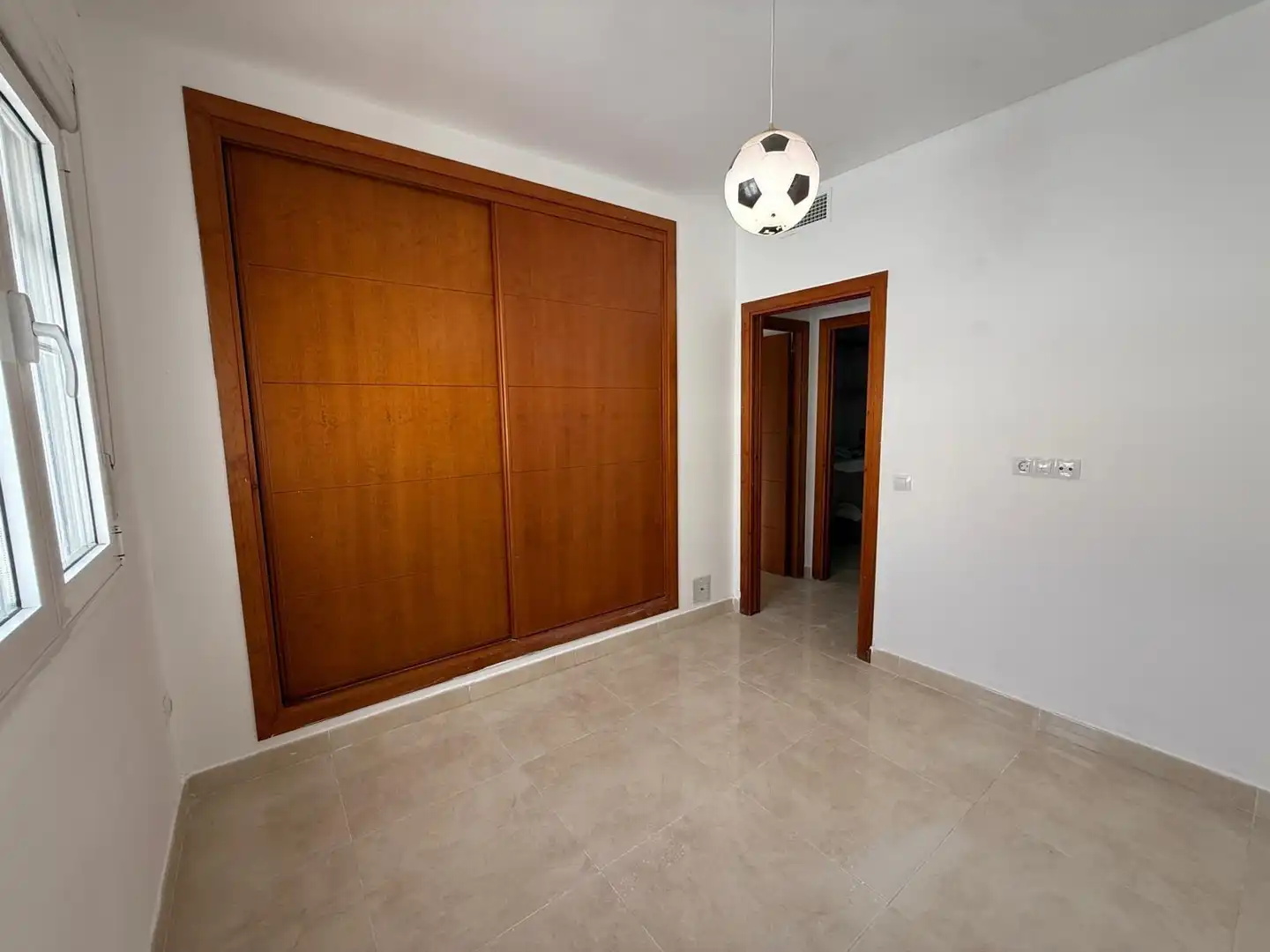 Dormitori de Casa o xalet en venda en San Fernando amb Aire condicionat