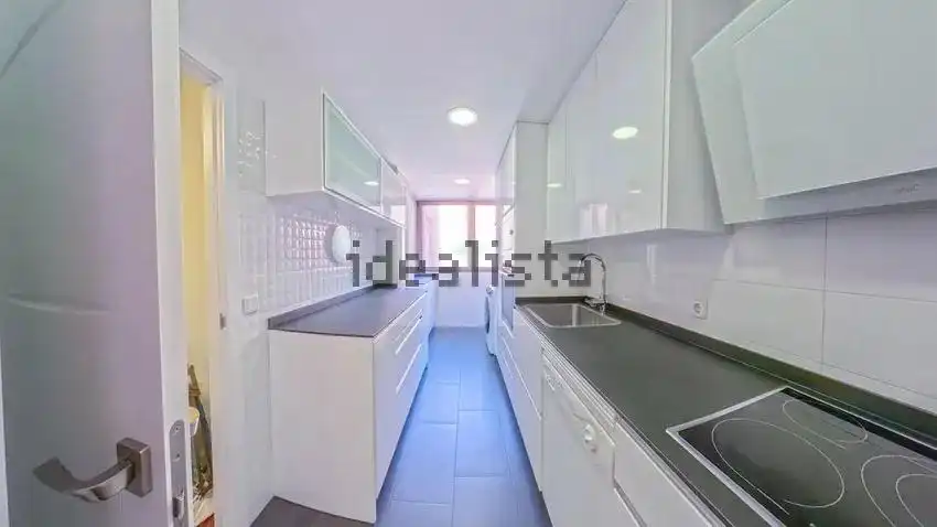 Kitchen of Flat for rent in Madrid  with Air Conditioner, Heating and Terrace