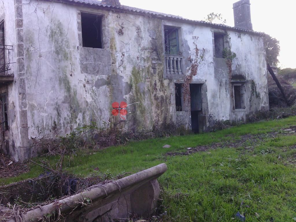 Vista exterior de Casa o xalet en venda en Brión amb Jardí privat