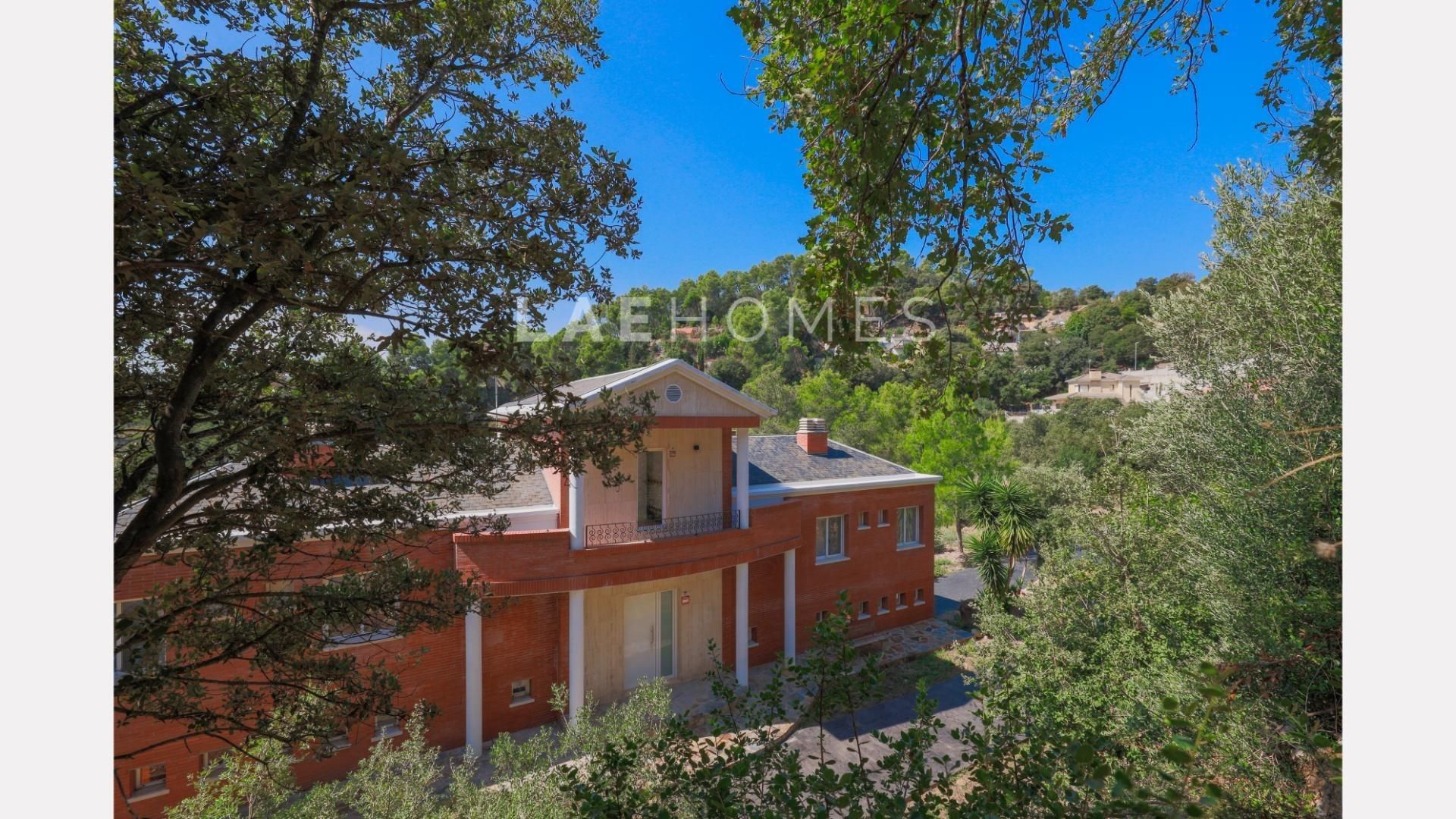 Exterior view of House or chalet to rent in Corbera de Llobregat  with Air Conditioner, Private garden and Terrace