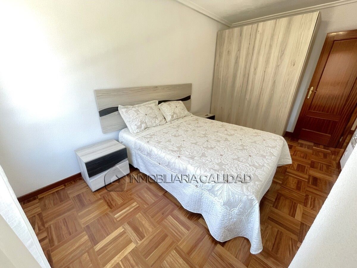 Habitación de Piso de alquiler en Burgos Capital con Calefacción, Trastero y Amueblado