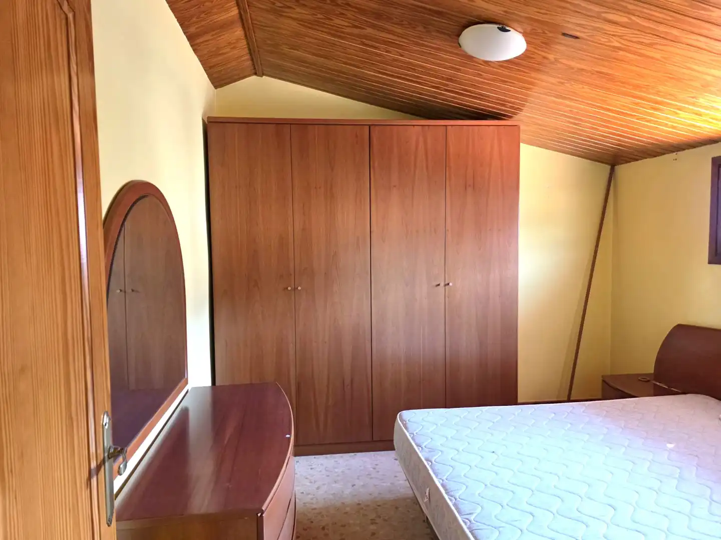 Habitación de Casa o chalet en venta en Montornès del Vallès con Calefacción, Jardín privado y Trastero