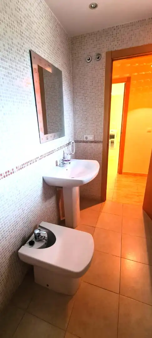 Baño de Piso en venta en Torreblanca con Terraza y Piscina comunitaria
